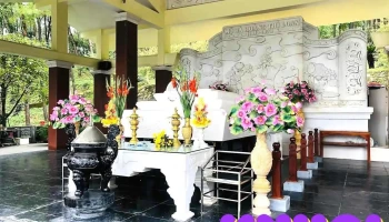 Mộ Bà Hoàng Thị Loan - Nghệ An