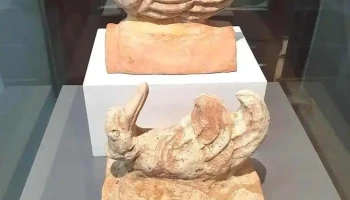 Nền cung điện Đinh-Lê - Ninh Bình