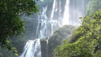Thác Nặm Me - Tuyên Quang
