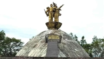 Tượng đài chiến thắng Quế Sơn - Quảng Nam