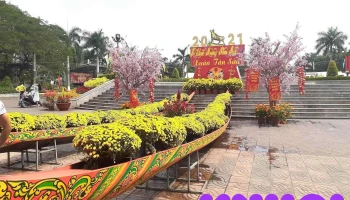 Tượng đài 3 Cô gái Kinh - Hoa - Khmer - 132 Lê Lợi