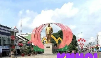 Tượng đài Tôn Đức Thắng - An Giang