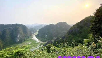 Viewpoint Đầm sen Hang múa - Ninh Bình