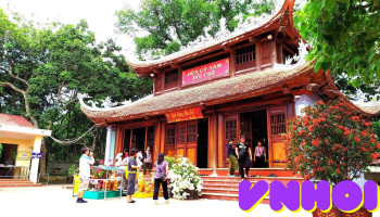 Đền Cô Tám Đồi Chè - Đê