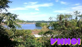 Đền Thờ Vua Lý Nam Đế - Văn Lương