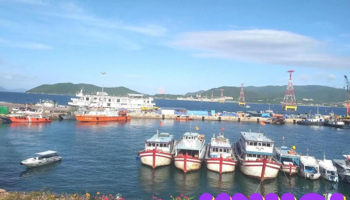 Ben Tau Tham Quan Vinh Nha Trang Tat Ca - Khánh Hòa