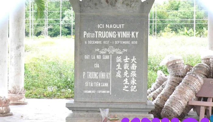 Bia Truong Vinh Ky Dieu Khac - Bến Tre