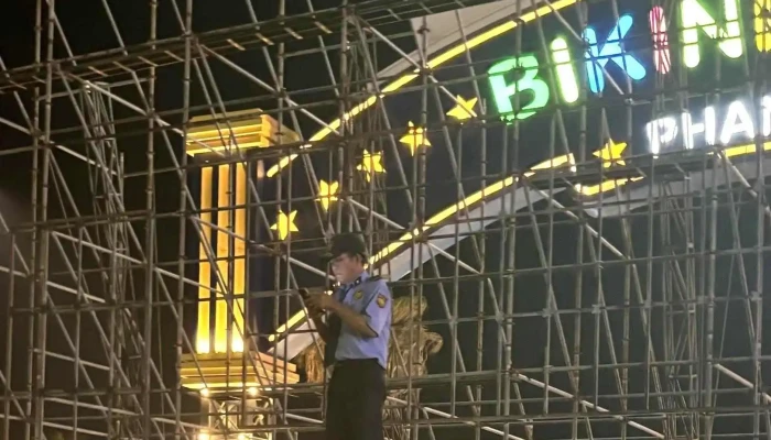 Bikini Beach -    Cong Vien Bai Bien Moi Nhat - Bình Thuận