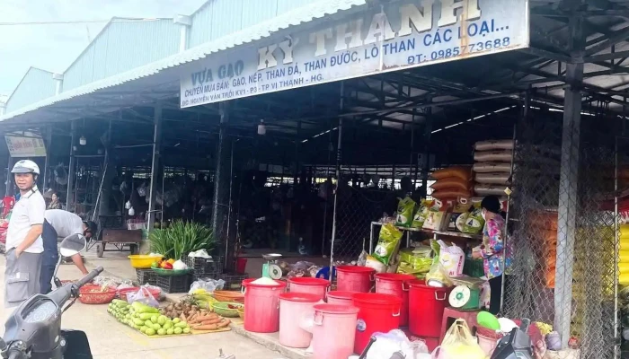 Cho Chom Hom Tat Ca - Hậu Giang