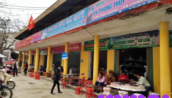 Cho Da Quy Luc Yen Coi Nguon Ruby Tat Ca - Yên Bái