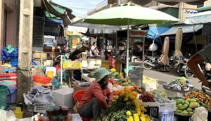 Cho Dai Dong Cho Chieu Lagi Tat Ca - Bình Thuận