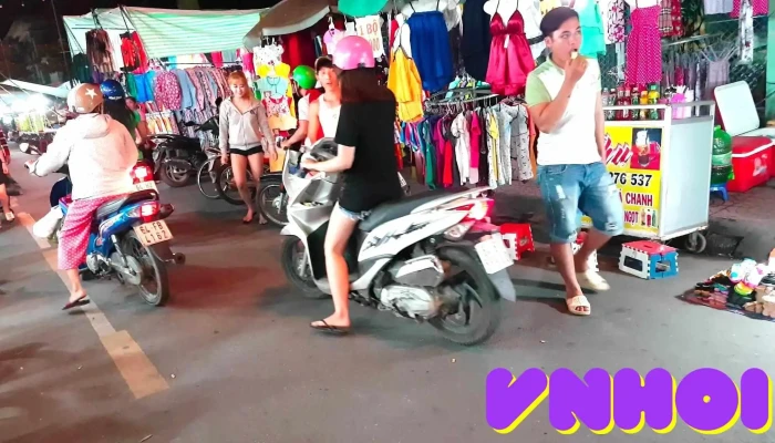 Cho Dem Vinh Long Video - Vĩnh Long
