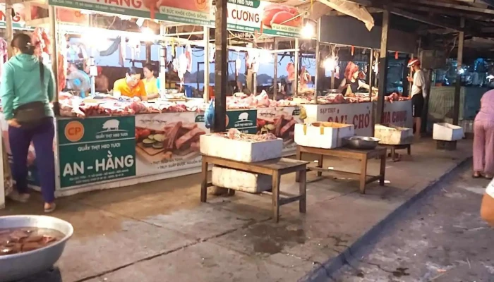 Cho Go Quao Khong Gian Ben Trong - Kiên Giang