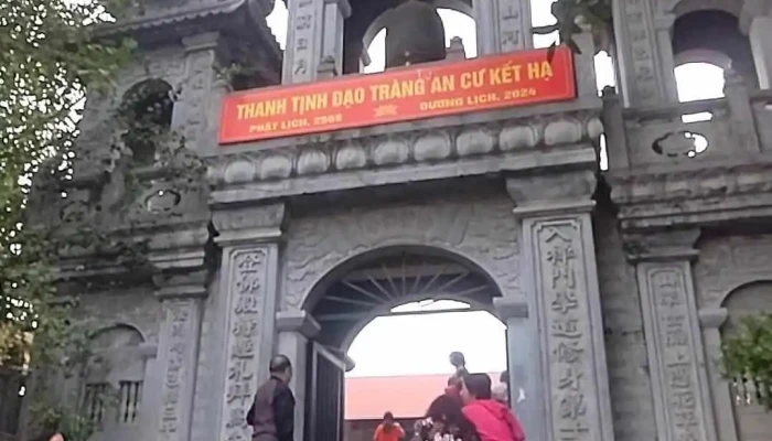 Chua An Vinh Video - Tuyên Quang
