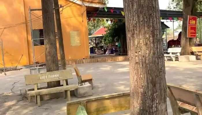 Chua Bong Lai Chua Ba Bai Video - An Giang