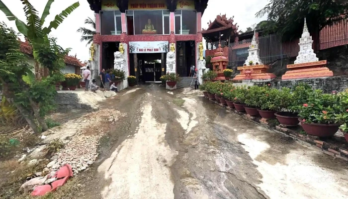 Chua Da Mai Che Do Xem Pho Va 360deg - Khánh Hòa