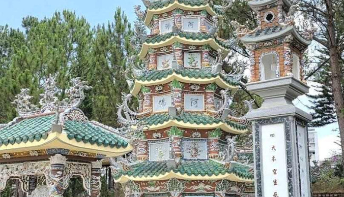Chùa Linh Sơn - Lâm Đồng