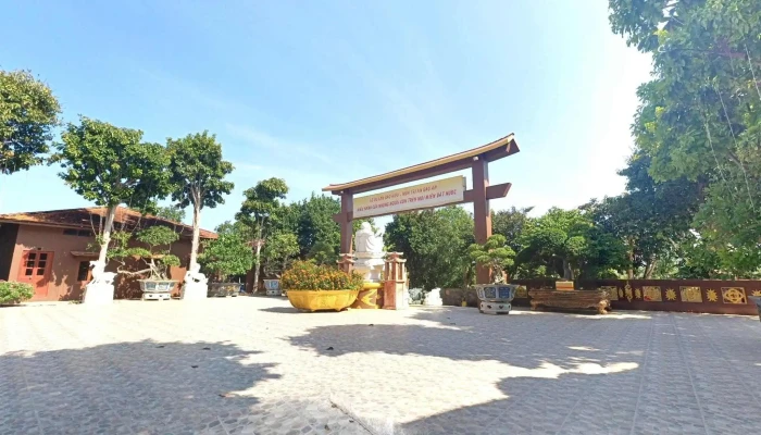 Chua Thien Quang Che Do Xem Pho Va 360deg - Bình Thuận