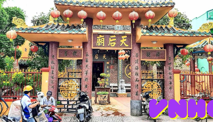 Chợ Mỹ Xuyên (tên cũ Chợ Bãi Xàu) - Tt. Mỹ Xuyên