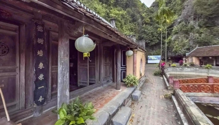 Co Vien Lau Che Do Xem Pho Va 360deg - Ninh Bình