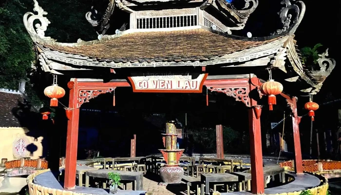 Co Vien Lau Diem Tham Quan Nha Co Ngoai That - Ninh Bình