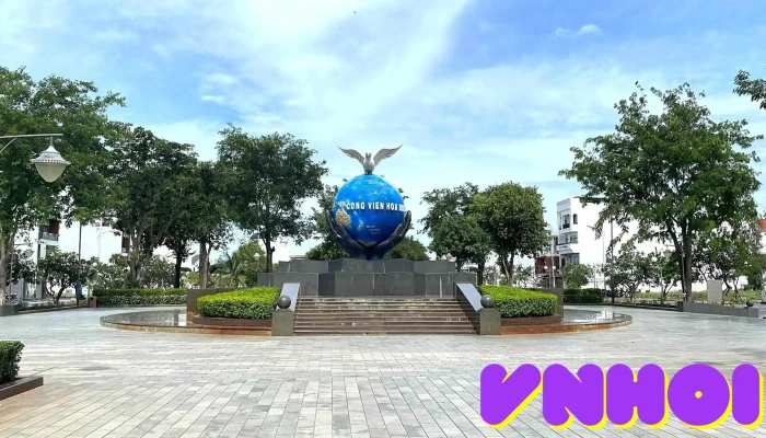 Cong Vien Hoa Binh Tat Ca - Bình Thuận