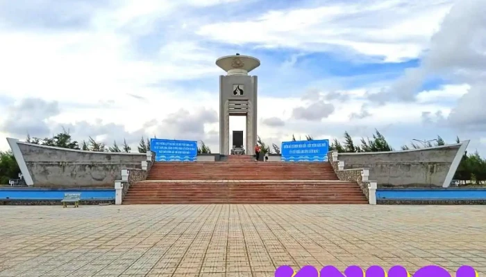 Công viên Đường Hồ Chí Minh trên biển - Bến Tre