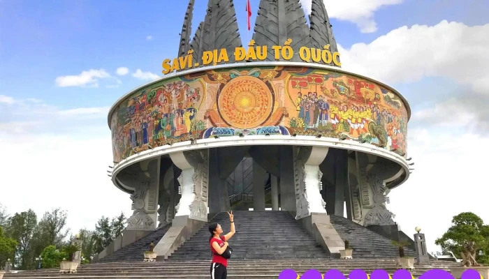 Cụm thông tin cổ động biên giới Sa Vĩ - Kè