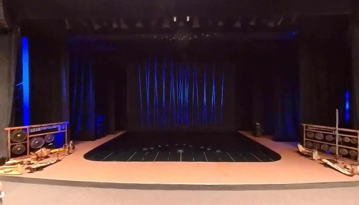 Dai Ly Ve Nha Hat Do Do Theater Che Do Xem Pho Va 360deg - Khánh Hòa
