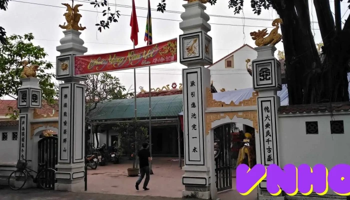 Den Chua Lam Thao Principal - Tt. Lâm Thao