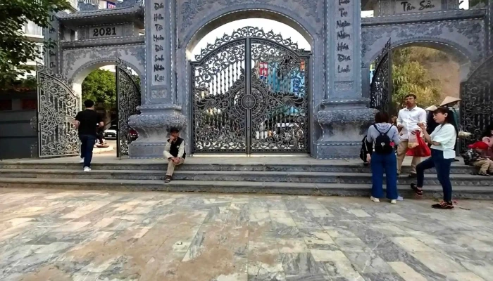 Den Hoang Bay Bao Ha Che Do Xem Pho Va 360deg - Lào Cai