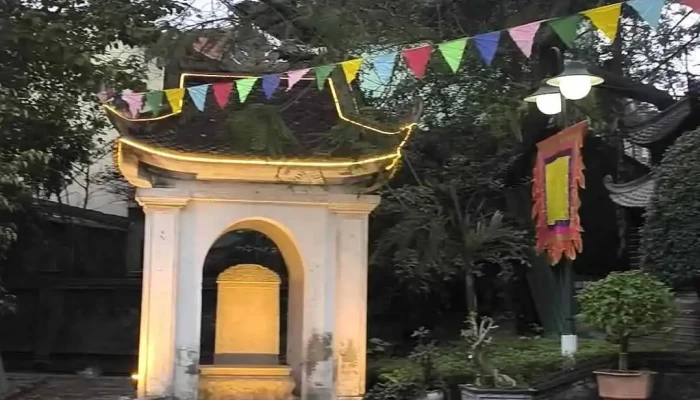 Den Hong Son Vo Mieu Linh Tu Video - Nghệ An