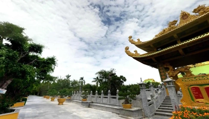 Den Tho Dai Nam Che Do Xem Pho Va 360deg - Bình Dương