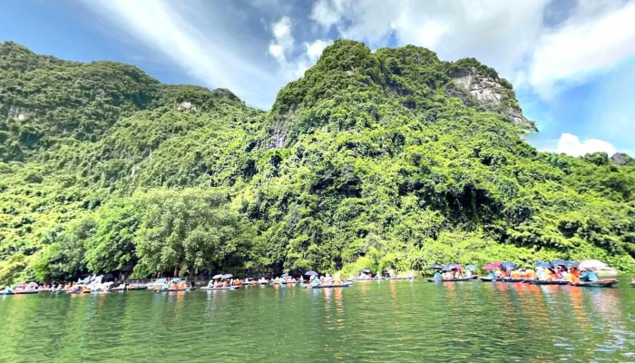 Den Trinh Che Do Xem Pho Va 360deg - Ninh Bình