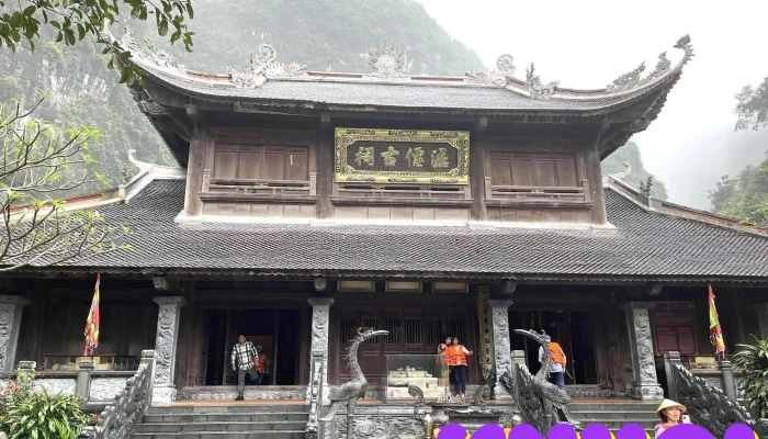 Den Trinh Tat Ca - Ninh Bình