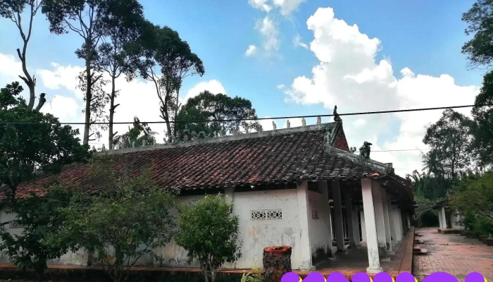 Dinh Binh Hoa Tat Ca - Bến Tre