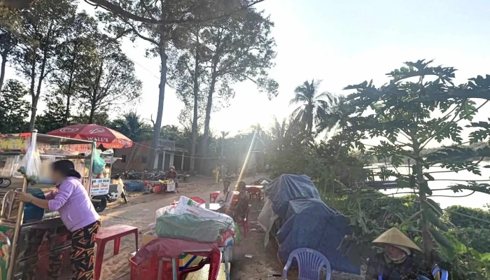 Dinh Tien Thuy Che Do Xem Pho Va 360deg - Bến Tre