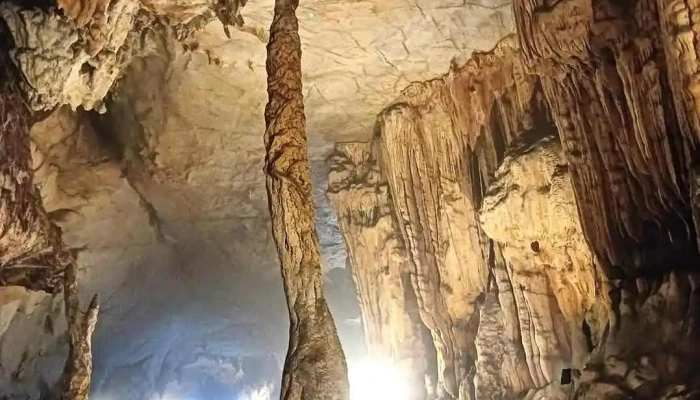 Hang Bo Ly   Tung Ba Tat Ca - Hà Giang