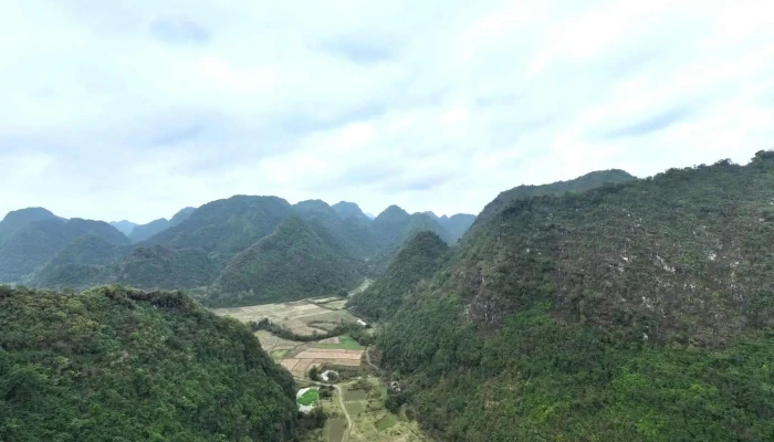 Hang Tham Khuyen Huyen Binh Gia Lang Son Che Do Xem Pho Va 360deg - Lạng Sơn