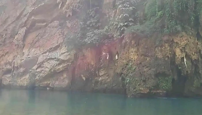 Hem Vuc Khau Vai Nui - Hà Giang