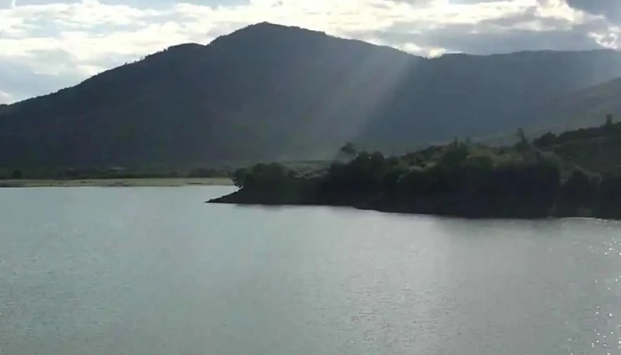 Ho Suoi Hanh Video - Khánh Hòa