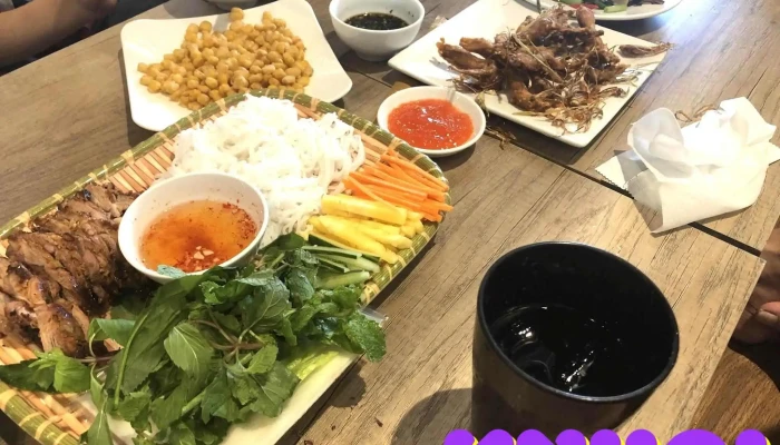 Khach San A Chau Thuc Pham Va Do Uong - Tuyên Quang