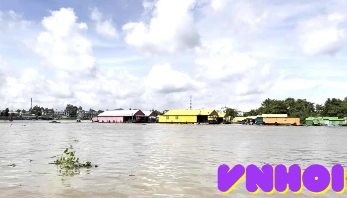 Lang Be Sac Mau Nga Ba Song Chau Doc Video - An Giang