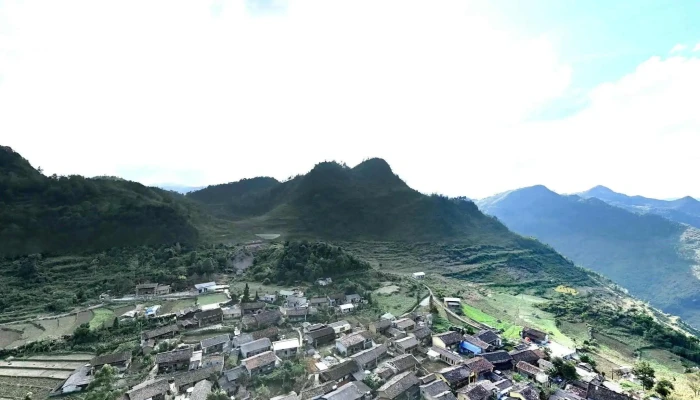 Lang Lo Lo Chai Che Do Xem Pho Va 360deg - Hà Giang