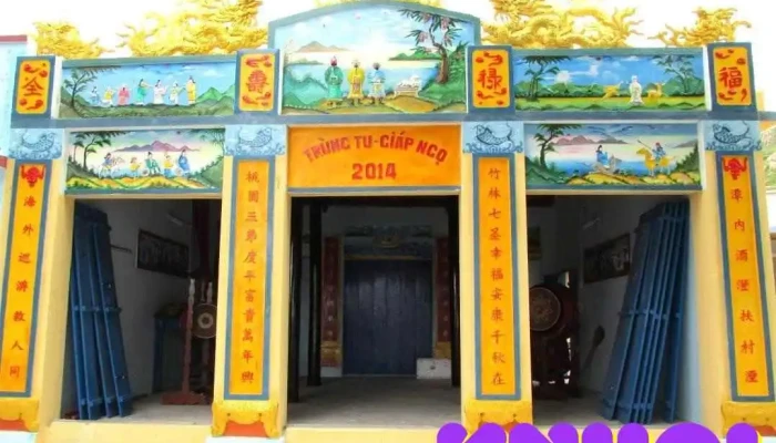 Lang Nam Hai Cau Thang - Khánh Hòa