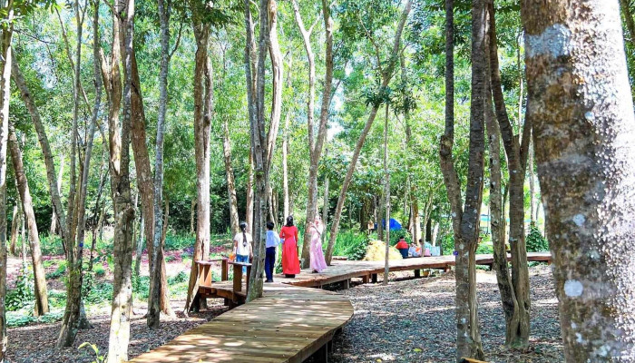 Lang Tram Huong Dao Yen Cua Chu So Huu - Kiên Giang