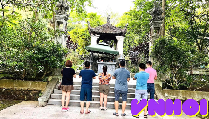 Lăng Ngô Quyền - Đường Lâm
