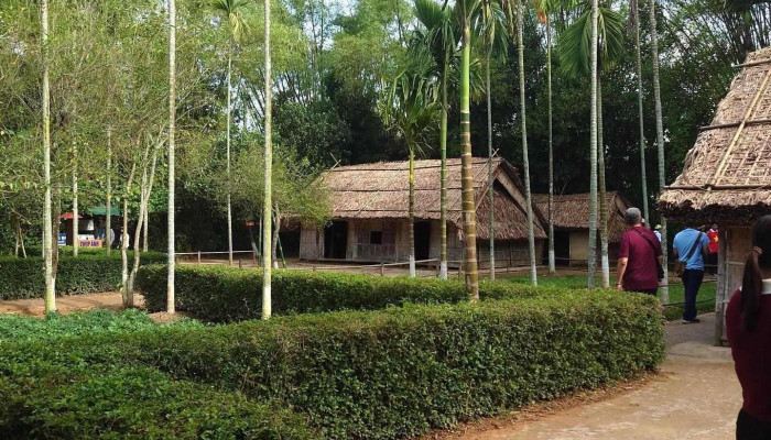 Nha Cu Hoang Xuan Duong Que Ngoai Bac Ho Moi Nhat - Nghệ An