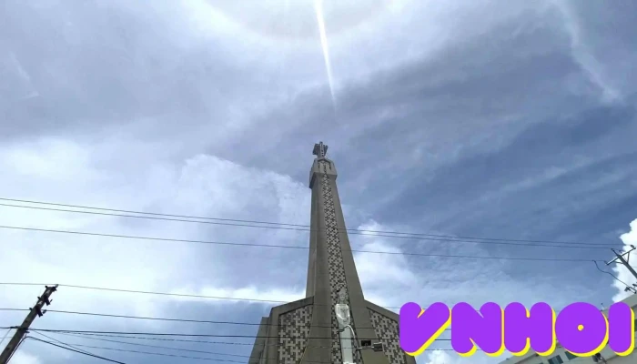 Nha Tho Chanh Toa Long Xuyen Video - An Giang