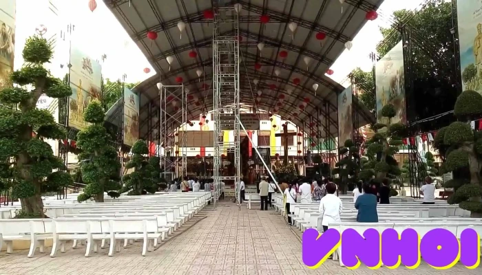 Nha Tho Giao Xu Ba Giong Video - Tiền Giang